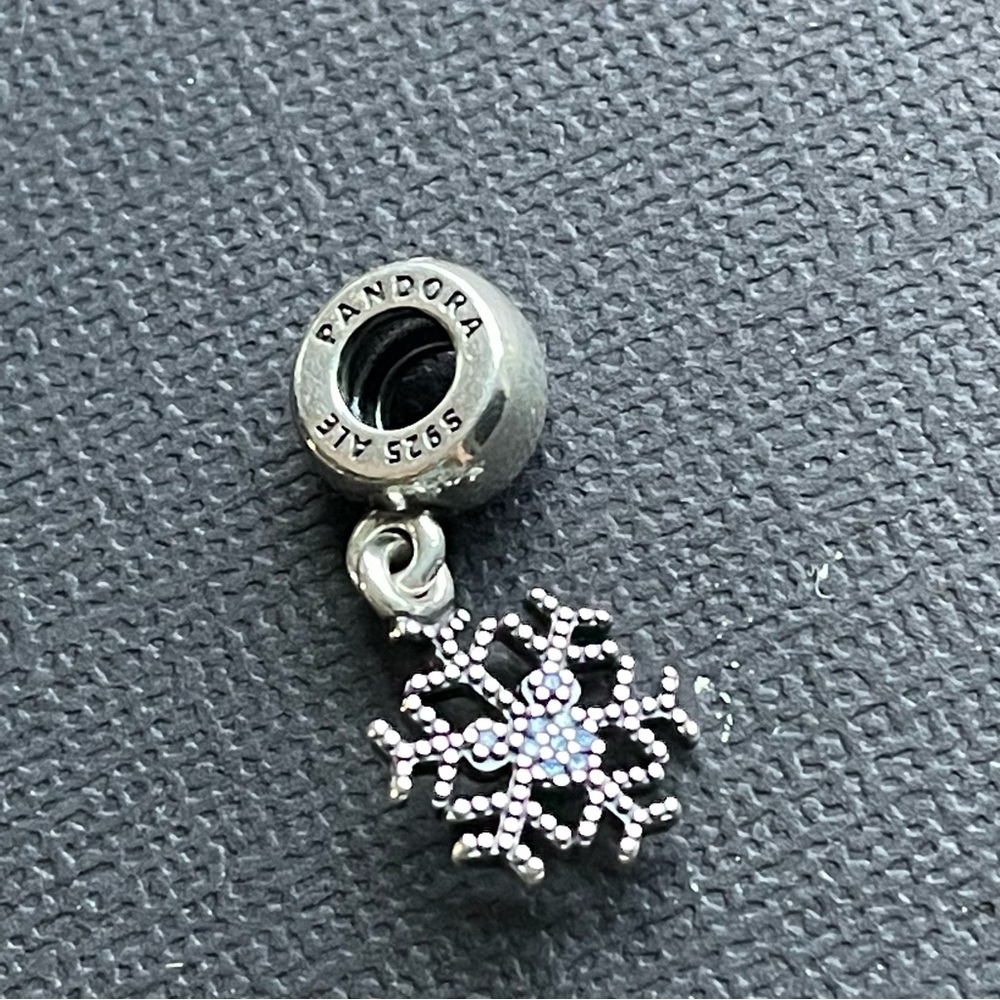 Pandora sterling silver 925 Disney snowflake bead bracelet